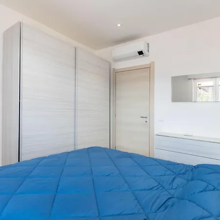 Hostdomus - Blumar Diano Castello